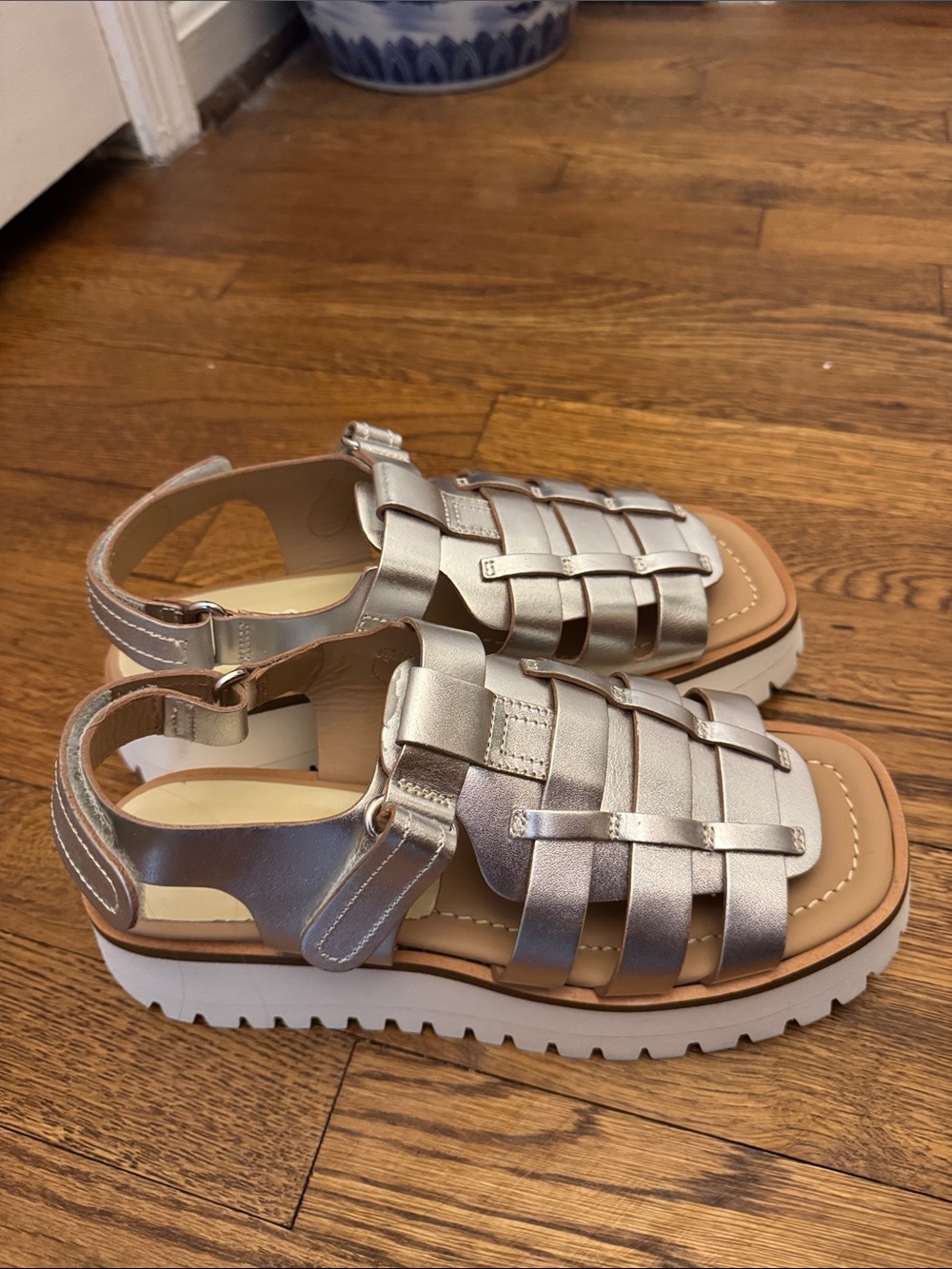 Labucq Boomer Sport, Metallic Silver Sandals